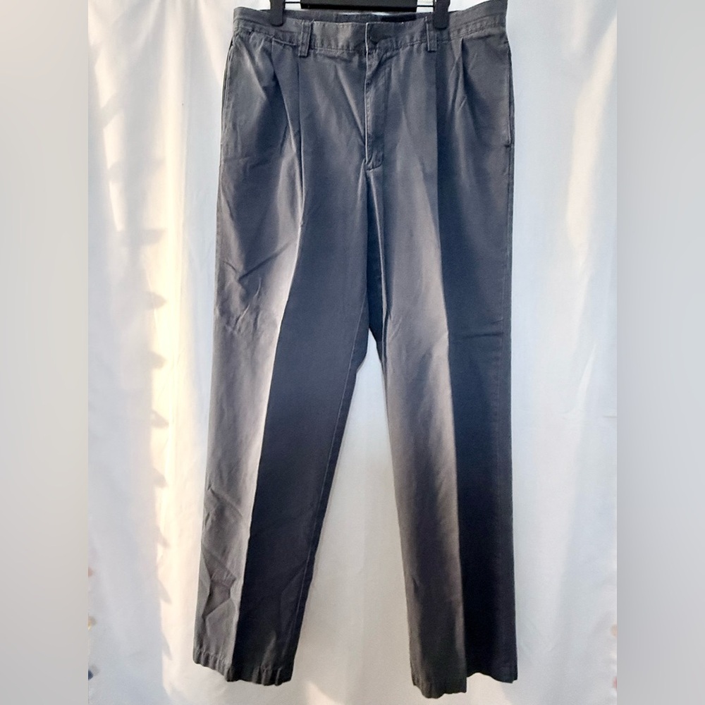 Eddie Bauer Men's Navy Chinos 36x34